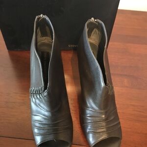 Steve Madden Luxe Tinge Open Toe Bootie